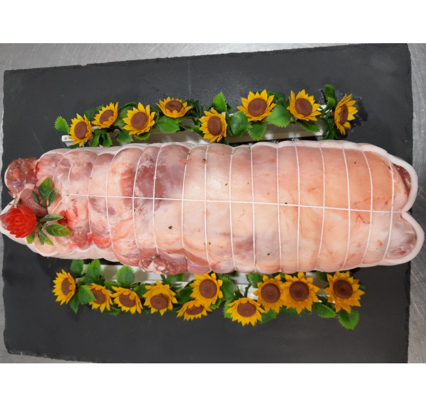 ROULÉ D'AGNEAU FARCI AUX RAISINS ET MARRONS