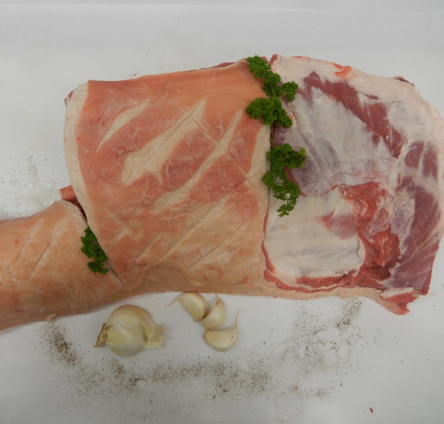 Carré d'agneau prêt à cuire