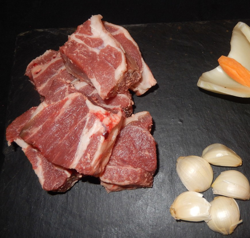 Blanquette d'agneau avec os