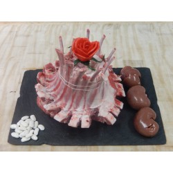 CARRÉ D’AGNEAU  EN COURONNE